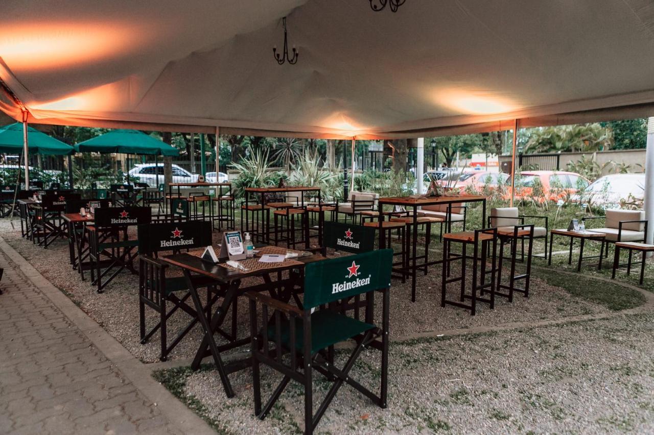 Howard Johnson Hotel Yerba Buena Ngoại thất bức ảnh