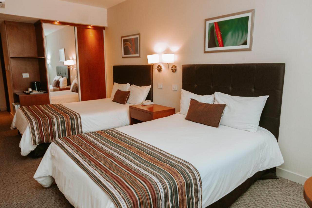 Howard Johnson Hotel Yerba Buena Ngoại thất bức ảnh