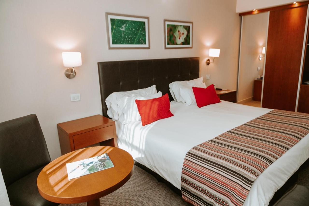 Howard Johnson Hotel Yerba Buena Ngoại thất bức ảnh