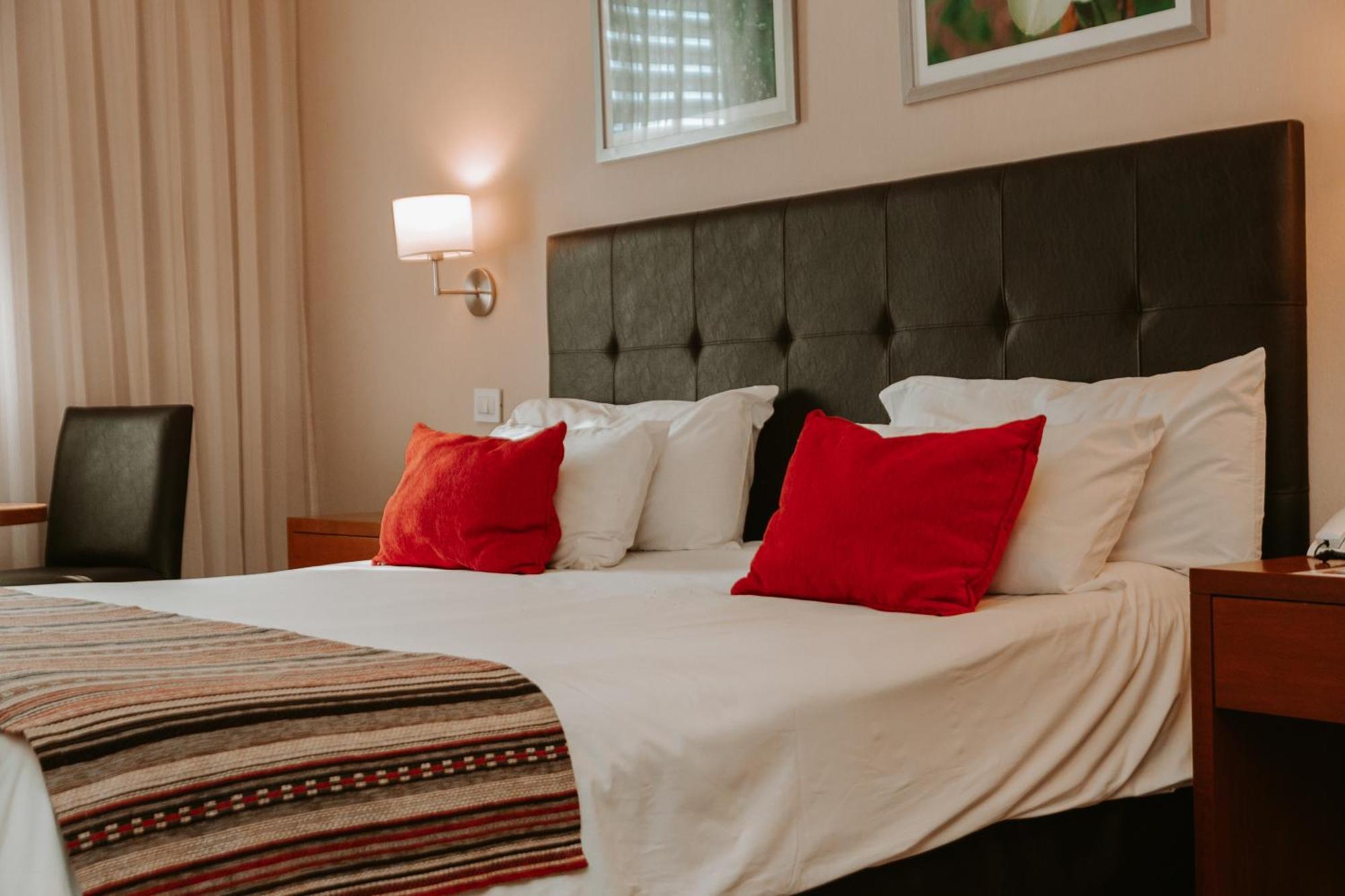 Howard Johnson Hotel Yerba Buena Ngoại thất bức ảnh