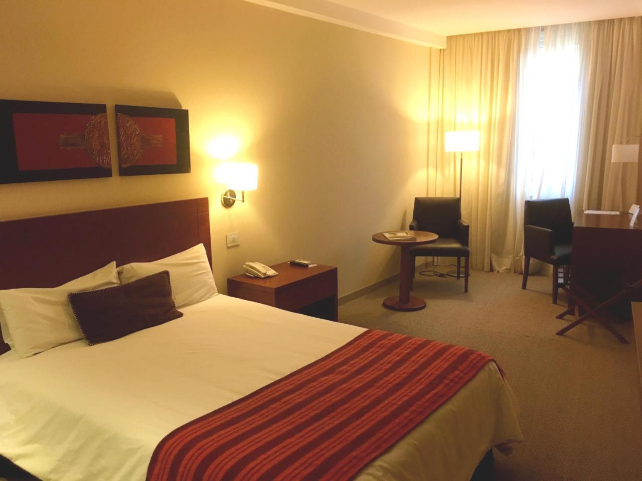 Howard Johnson Hotel Yerba Buena Ngoại thất bức ảnh